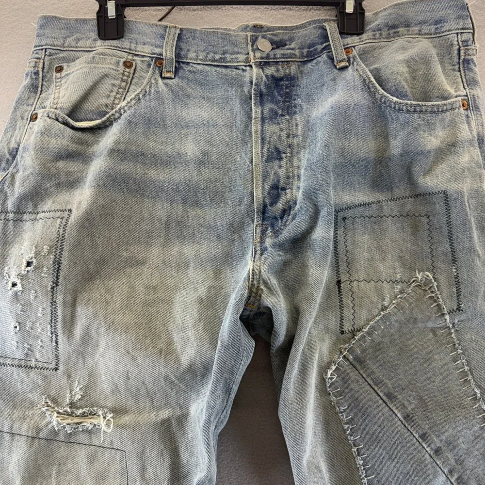 Levis Premium 501 Original Fit Patchwork Distressed Jeans Mens 38x32 Light Wash